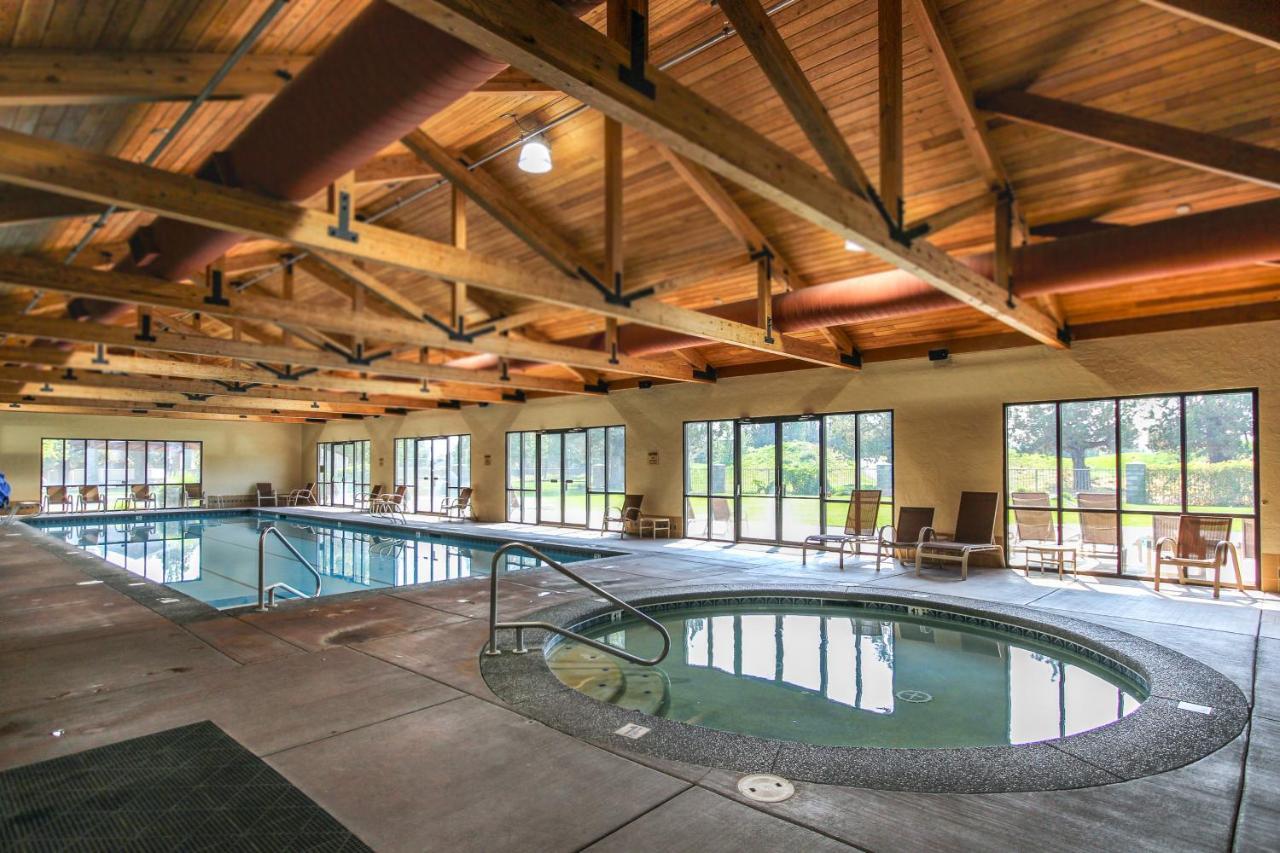 Eagle Crest Villa Редмънд Екстериор снимка